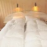 4 Star In